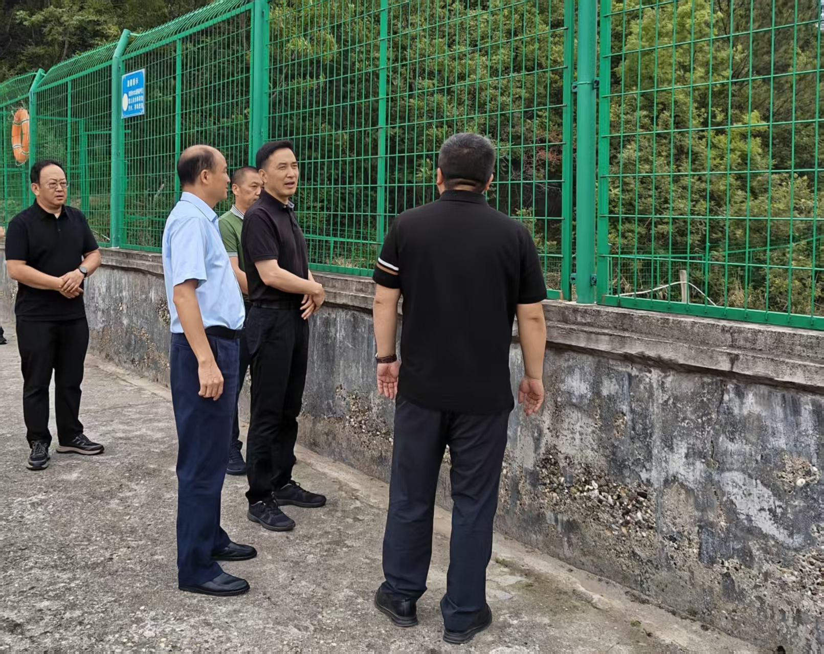 曹建奎调研昭化区雍河流域河长制...