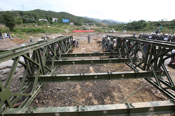 演练现场01.jpg 演练现场01.jpg